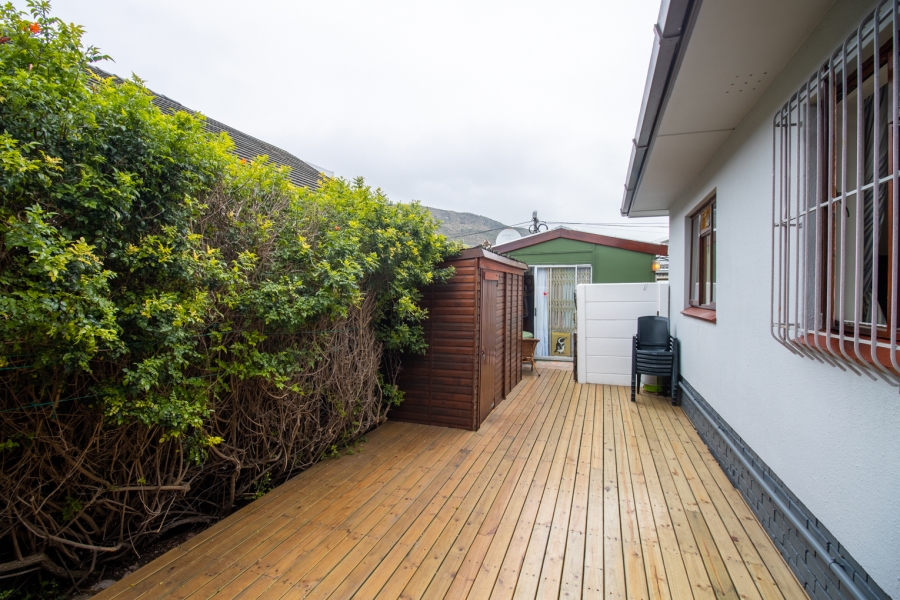 4 Bedroom Property for Sale in Fish Hoek Western Cape